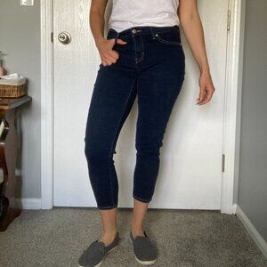 Jenifer Lopez cropped skinny jeans